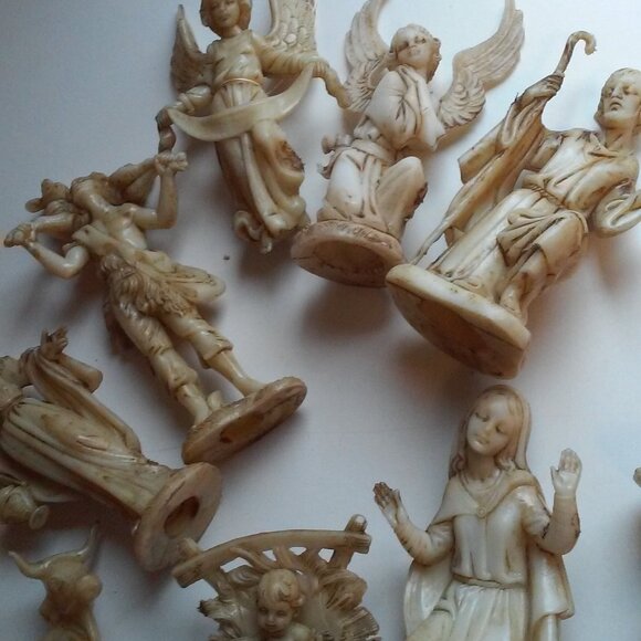 Vintage Collectable TBN Nativity Set 1970s Original Box 13 Pieces Plastic Detail - Picture 8 of 9